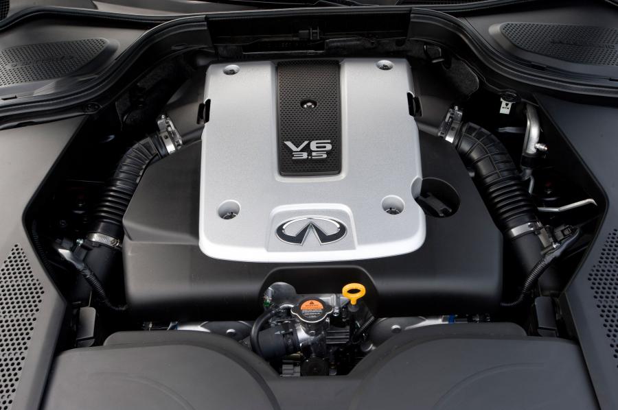  Infiniti M35 S 2010 года  (фото 3 из 8)